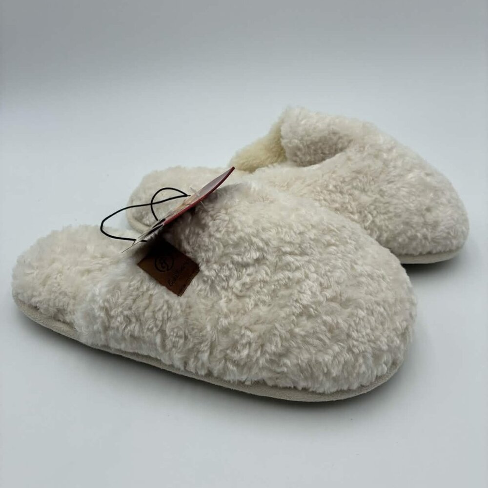 EverFoams Cozy Slippers Cream Women’s Size 5–6